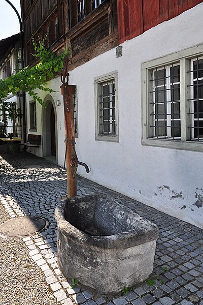 File:Stäfa - Haus zur Farb - Dorfstrasse 11-15 2011-08-24 14-28-18 ShiftN.jpg