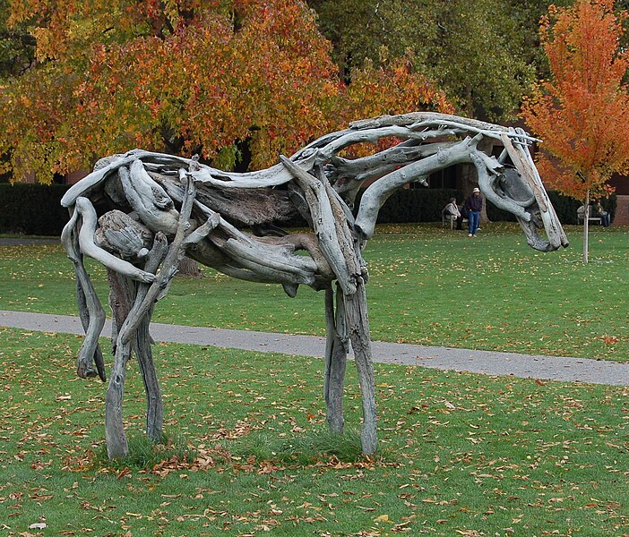 File:Styx statue at Whitman College.jpg