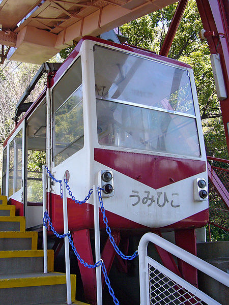 File:Sumaura ropeway04 2048.jpg