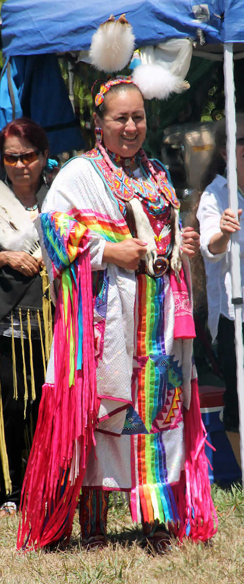 Kanienʼkehá:ka dancer at a pow wow in 2015