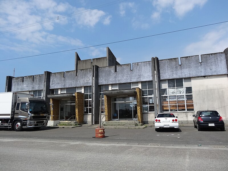File:Tarumizu Ferry Terminal old.JPG