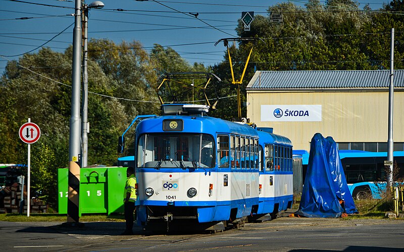 File:Tatra T3 - Dílny DP Ostrava.jpg