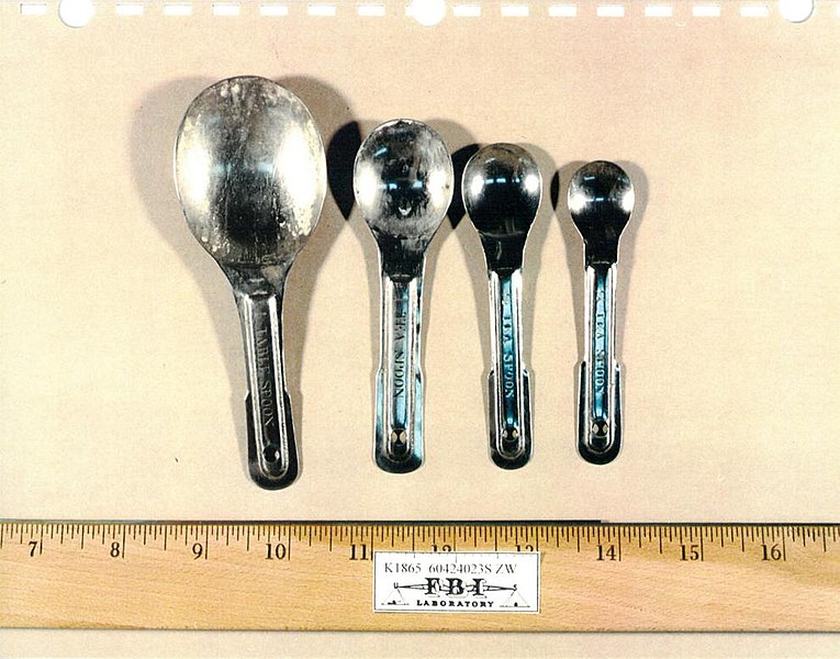 https://upload.wikimedia.org/wikipedia/commons/thumb/9/9e/Ted_Kaczynski%27s_measuring_spoons.jpg/765px-Ted_Kaczynski%27s_measuring_spoons.jpg?20220212025837