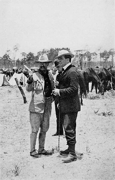 Davis with Theodore Roosevelt in Tampa, Florida, 1898