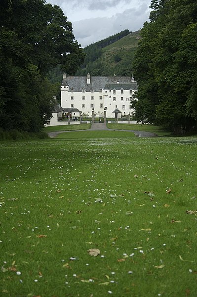 File:Traquair (3498110850).jpg