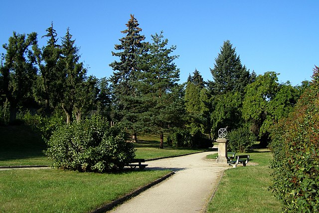 File:Trebic_horka_tyrs_gardens2.jpg