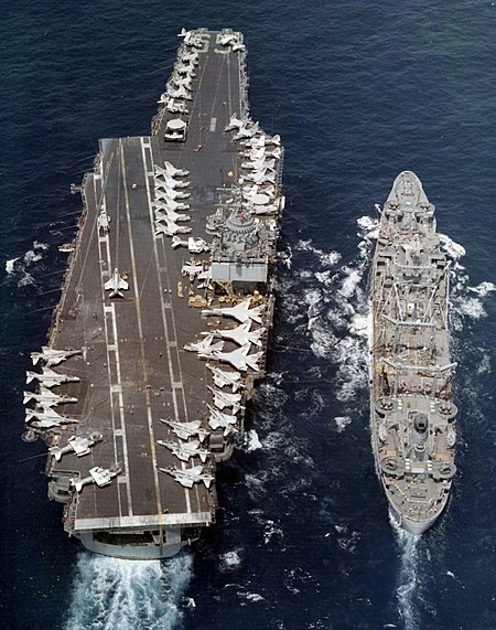 Tập_tin:USS_Enterprise_(CVAN-65)_and_USS_Hassayampa_(AO-145)_1973.jpg