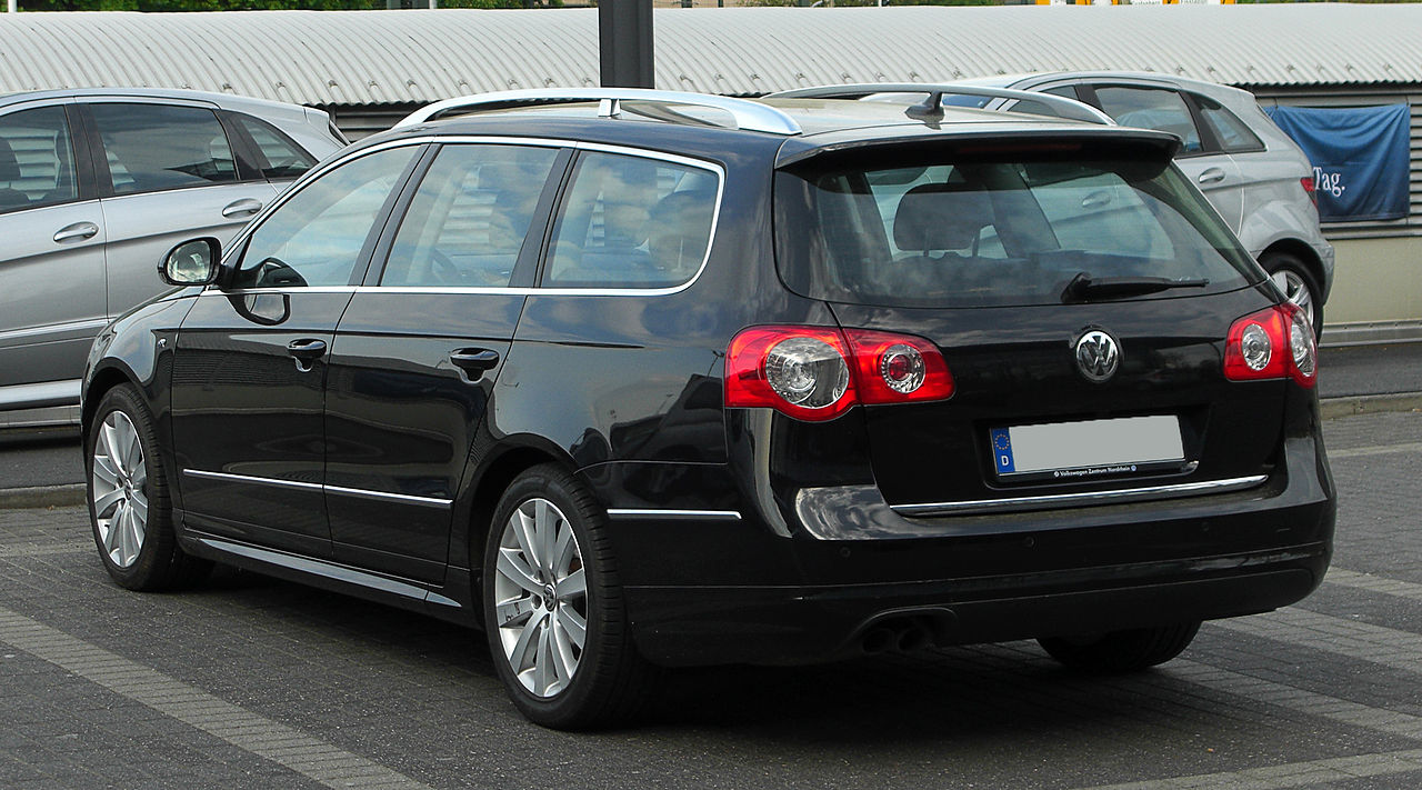 File:VW Passat B6 Variant Trendline.JPG - Wikimedia Commons