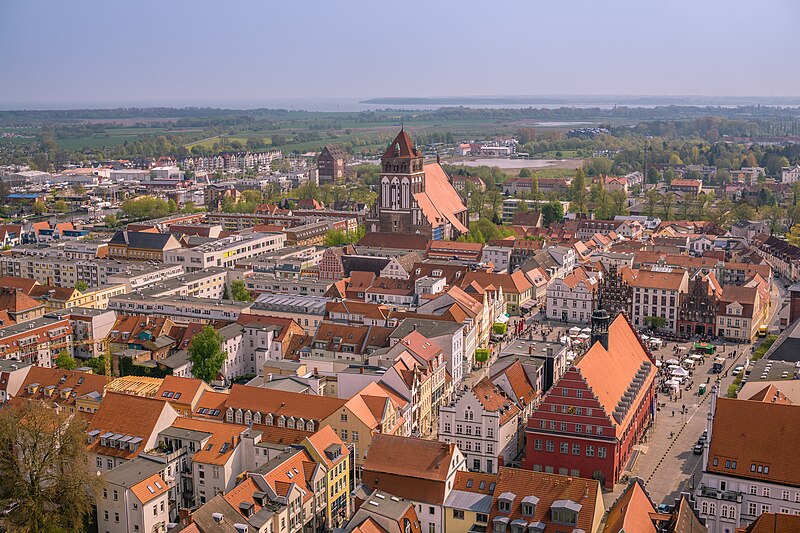 File:View from tower of Greifswald Dom (34519154011).jpg