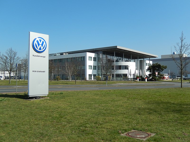 File:Volkswagenwerk Hannover Stelinger Str.jpg