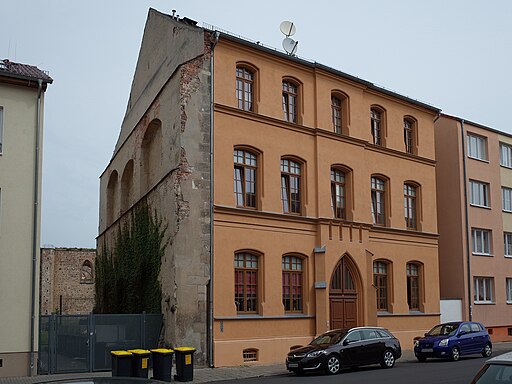 Zerbst (Anhalt), Brüderstraße 1, Ruine am Giebel