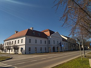 Županijska palača Vukovar - Жупанијска палата Вуковар.jpg