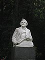 Buste de Glinka devant le conservatoire.