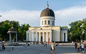 Cathédrale de la Nativité de Chișinău (1830-1836).