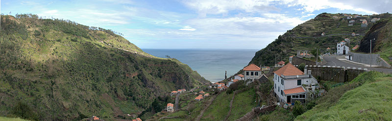 File:2010-03-01 Ribeira da Janela 02.jpg