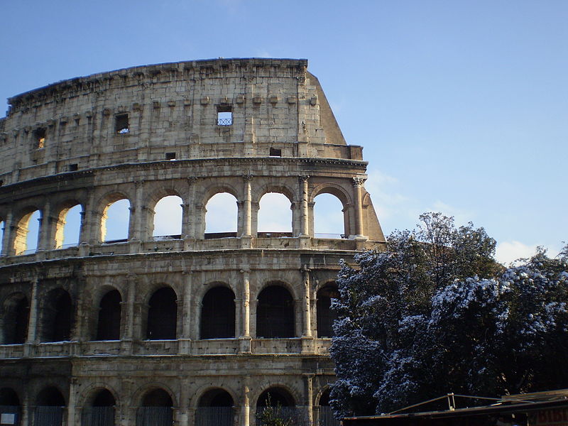 File:2012-02-04 Snow on Colosseum in Rome.JPG