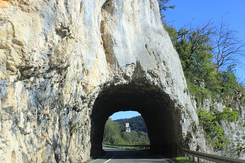 File:2014 09 23 Deutschland baden-Württemberg Landkreis Sigmaringen Naturpark Obere Donau entlang L277 Höhe Dietfurt (3).JPG