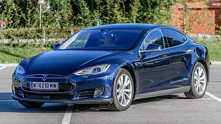 Tập_tin:20180630_Tesla_Model_S_70D_2015_midnight_blue_left_front.jpg