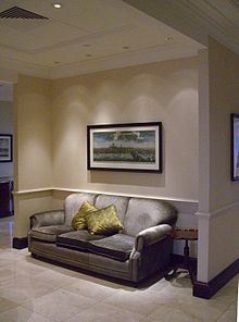 Level 31 at 25 Bank Street was used by Lehman Brothers as a client reception area; it contained meeting rooms and hospitality suites featuring fine art and furnishings. 25 Bank Street Level 31.JPG