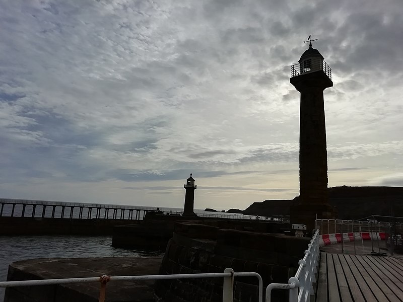 File:2 Customs Look Outs, Whitby Harbour.jpg