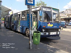 60-as busz a Nyugati pályaudvarnál
