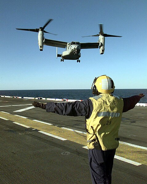 File:990116-N-4004O-503 MV-22B Aboard USS Saipan.jpg