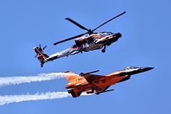 AH64 Apache & F16 - RIAT 2013 (9620840859) .jpg