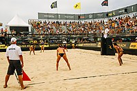 A women's match at the 2017 Hermosa Beach Open AVP Hermosa Beach Open 2017 (35299992654).jpg