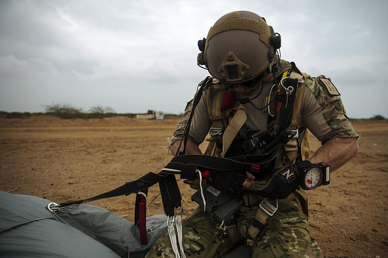 File:A U.S. Air Force pararescueman with the 82nd Expeditionary Rescue Squadron takes off his equipment during training near Camp Lemmonier, Djibouti, March 14, 2014 140314-F-YM869-097.jpg