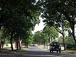 Thumbnail for File:A road view in Islamabad.jpeg