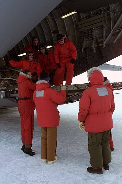 File:Air Force Reserve Command (AFRC) personnel from the 728th Airlift Squadron (728th AS), McChord Air Force Base, Washington, on and beside a C-17A Globemaster III cargo ramp. McMurdo - DPLA - 595df80f1a1e067e639bc4407d4a703d.jpeg