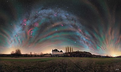 Lumière du ciel nocturne — Wikipédia