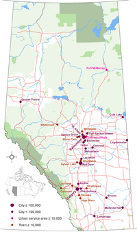 Map of Alberta showing the linear concentration of cities between Calgary and Edmonton. Alberta's Cities.png