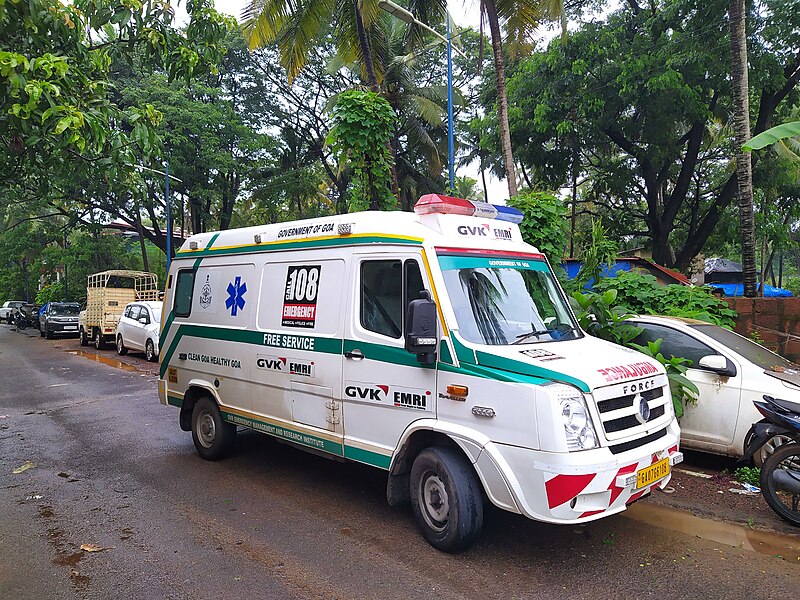 File:Ambulance, Old Goa.jpg
