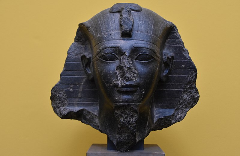 File:Amenhotep II, ca. 1439-1413 BCE, Amenhotep II, 18th dynasty, Ny Carlsberg Glyptotek, Copenhagen (2) (36376057866).jpg