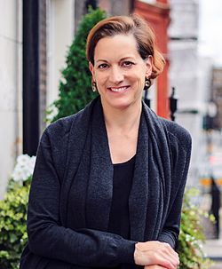 Anne Applebaum 2013.