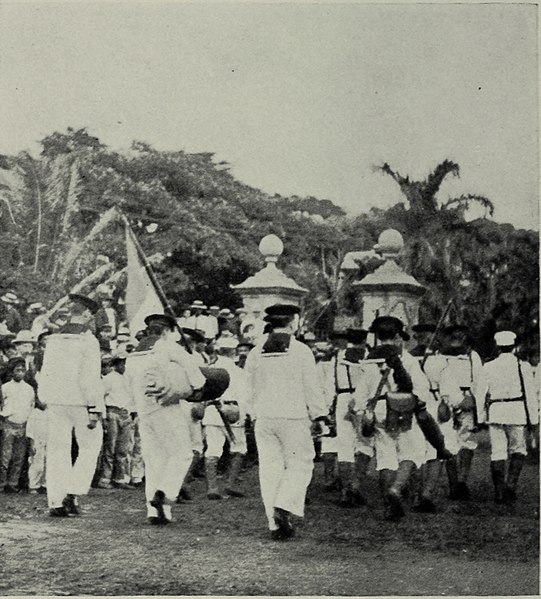 File:Annexation of Hawaii - US Marines Bring US Flag to Executive Building.jpg