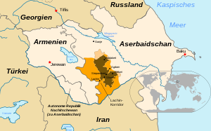 La région du conflit dirigée par l'Artsakh jusqu'en 2020, anciennement le Haut-Karabakh autonome dirigé par l'Artsakh, en dehors de l'anciennement autonome du Haut-Karabakh dirigé par l'Azerbaïdjan, mais revendiqué par l'Artsakh