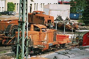 Überreste einiger der ausgebrannten Loks im Museumslokschuppen Nürnberg