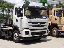 A white BYD 8TT electric truck BYD 8TT Shenzhen.png