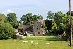 Bache Farm (geograph 3070157).jpg