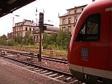 Rückseite des Bahnhofs, von Gleis 4 aus gesehen