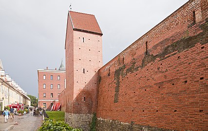 Sezione ricostruita delle mura medievali della città