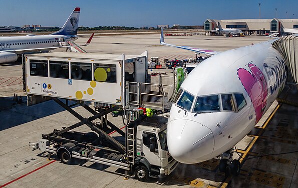 Barrier-free boarding at Palma de Mallorca Airport