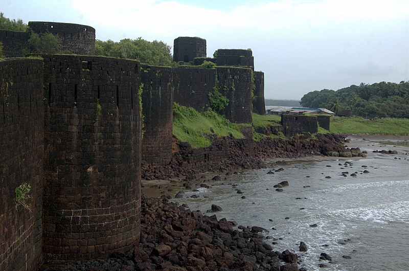 File:Bastions of vijaydurg.jpg