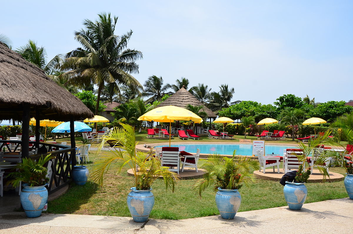 1200px-Beach_Resort_%28Africa_Beach_Hotel%29%2C_Sekondi-Takoradi.jpg