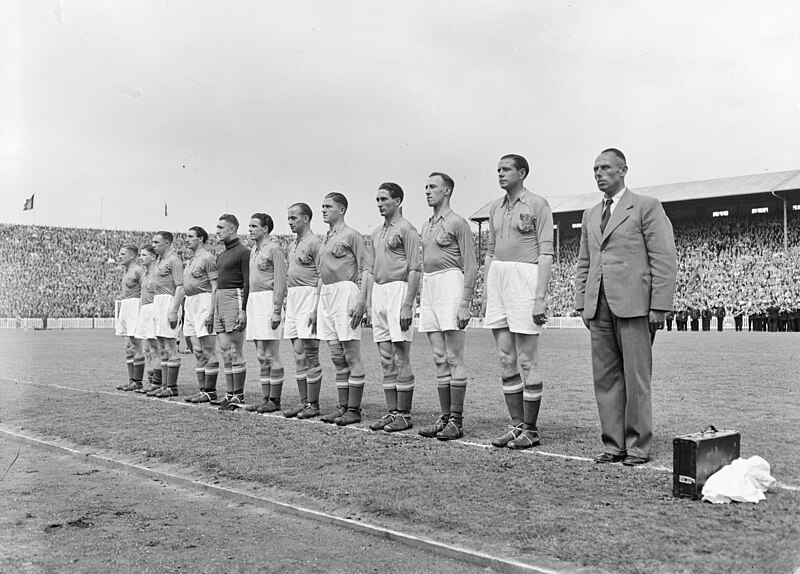 File:Belgie-Holland 2-2. Nederlandse Elftal, Bestanddeelnr 901-7791.jpg