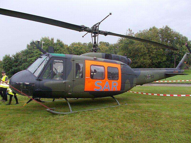 File:Bell UH-1D SAR (left).jpg