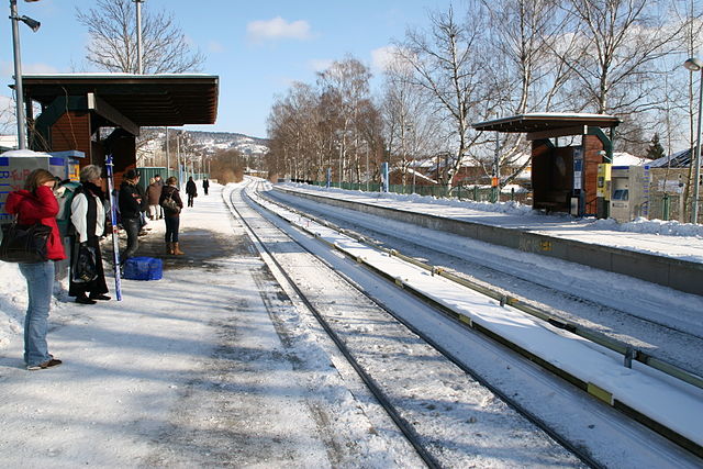 Berg station in March 2006