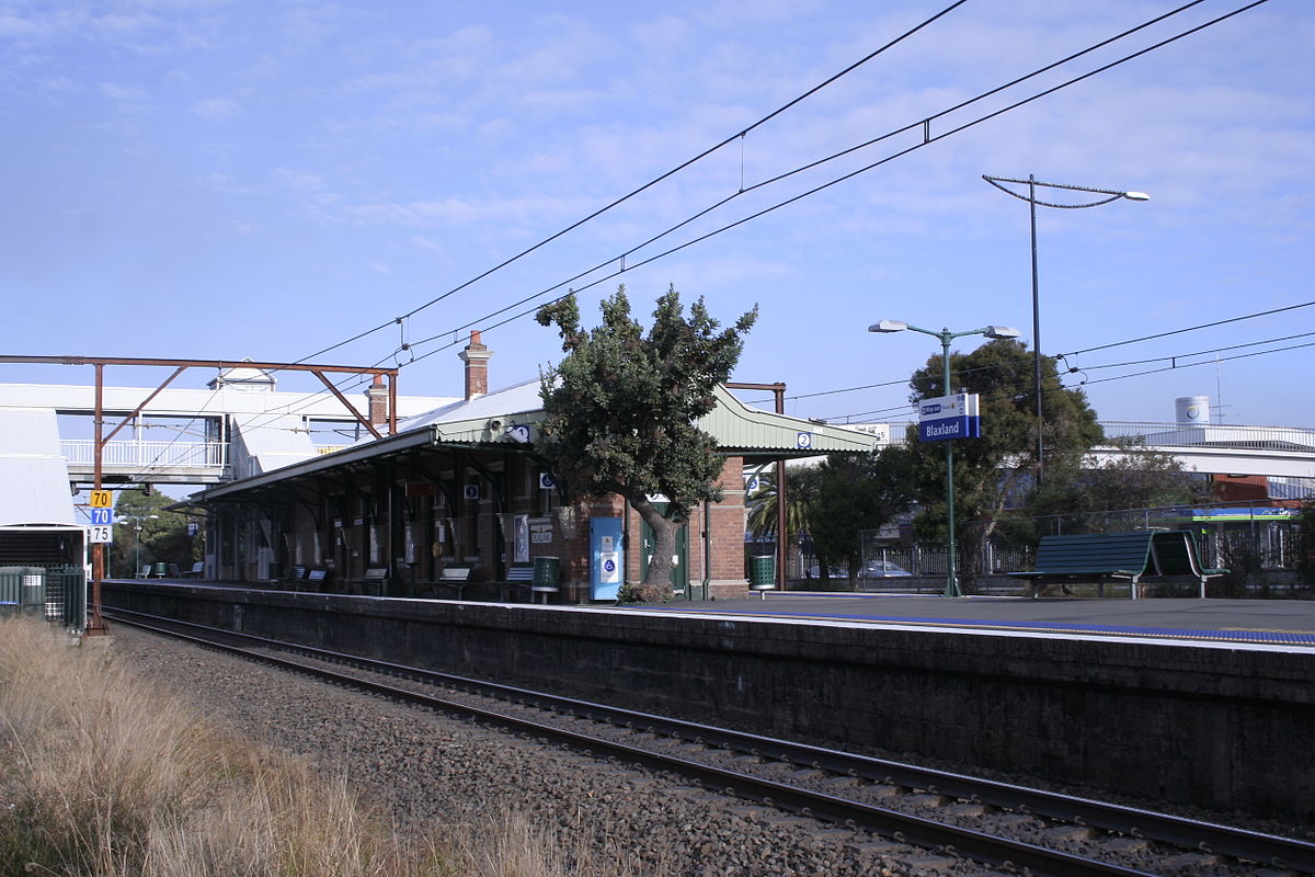 Blaxland railway station